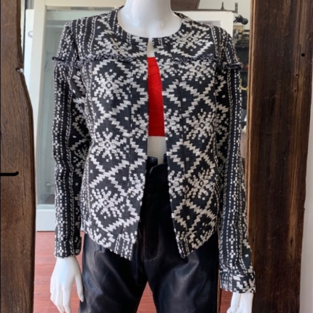 Who wear what jacket Size L